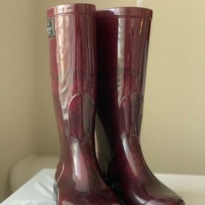 Size 39/US 9 red laced Valentino rubber Rain boots